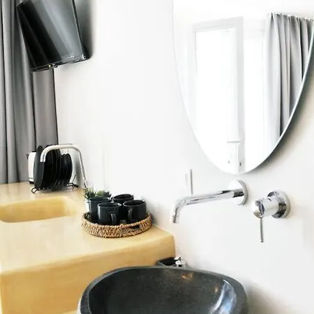 Casa Valeri Ii - Stylish Cycladic In Naxos Town Apartment *
