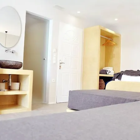 Casa Valeri Ii - Stylish Cycladic In Naxos Town Apartment *